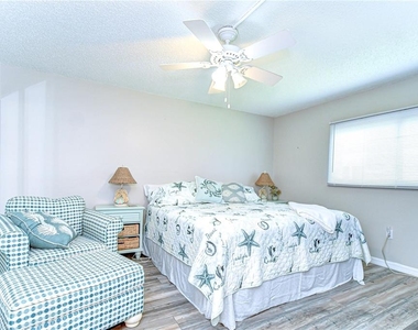 13870 Oakwood Lane - Photo Thumbnail 16