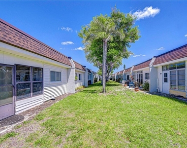 13870 Oakwood Lane - Photo Thumbnail 27