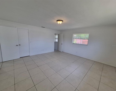 229 W Casurina Place - Photo Thumbnail 12