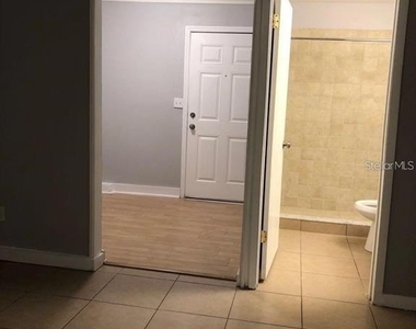 355 Weathersfield Avenue - Photo Thumbnail 4