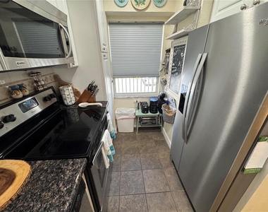 1400 Tarpon Center Drive - Photo Thumbnail 5