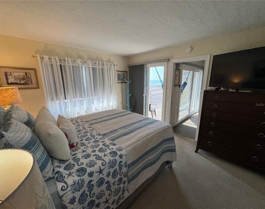1400 Tarpon Center Drive - Photo Thumbnail 16