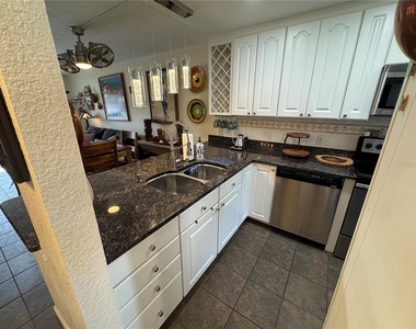 1400 Tarpon Center Drive - Photo Thumbnail 3