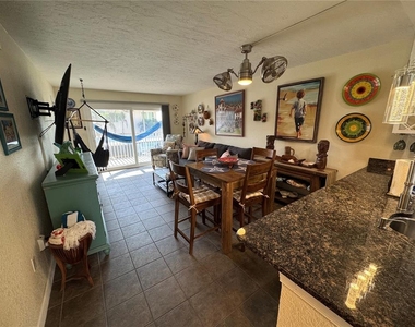1400 Tarpon Center Drive - Photo Thumbnail 8