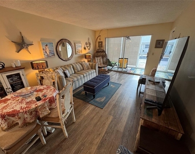 1400 Tarpon Center Drive - Photo Thumbnail 11