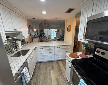 1400 Tarpon Center Drive - Photo Thumbnail 7