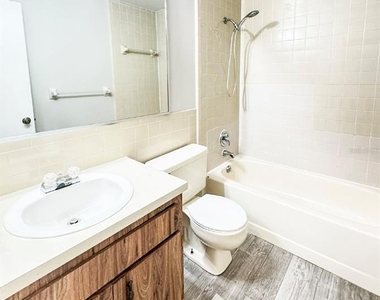 585 N Scenic Highway - Photo Thumbnail 2