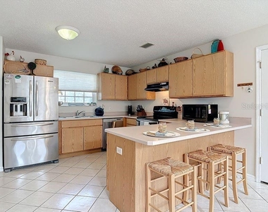 14 Cedarview Court - Photo Thumbnail 4