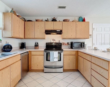 14 Cedarview Court - Photo Thumbnail 5