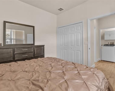 1937 Scarlett Avenue - Photo Thumbnail 22