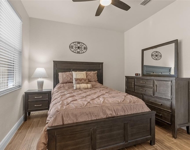 1937 Scarlett Avenue - Photo Thumbnail 21