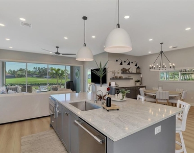 561 Fallbrook Drive - Photo Thumbnail 12