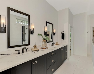 561 Fallbrook Drive - Photo Thumbnail 32
