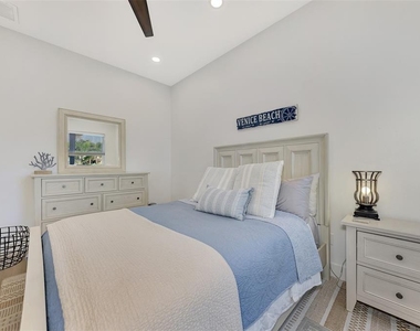 561 Fallbrook Drive - Photo Thumbnail 34