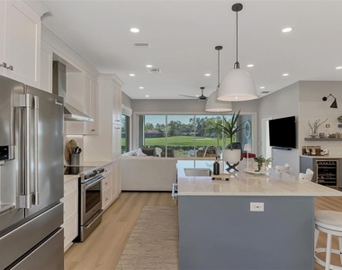 561 Fallbrook Drive - Photo Thumbnail 10