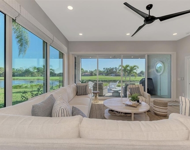 561 Fallbrook Drive - Photo Thumbnail 23