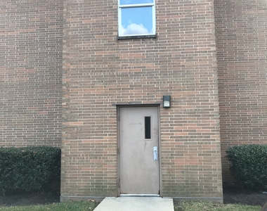 740 Mix Avenue - Photo Thumbnail 1