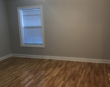 740 Mix Avenue - Photo Thumbnail 7