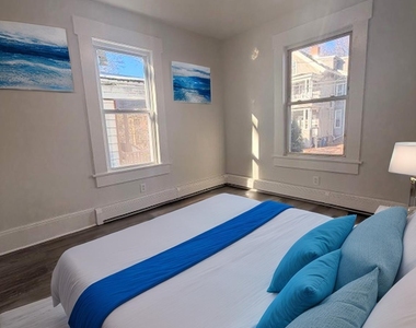 310 Division Street - Photo Thumbnail 10