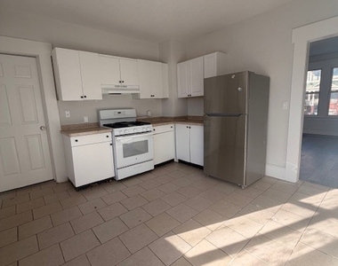 310 Division Street - Photo Thumbnail 7