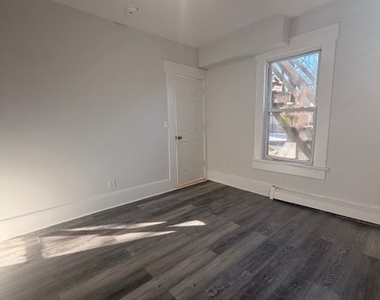 310 Division Street - Photo Thumbnail 9