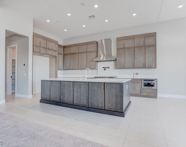 4778 Outlook Peak Street - Photo Thumbnail 15