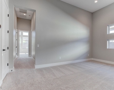 4778 Outlook Peak Street - Photo Thumbnail 28