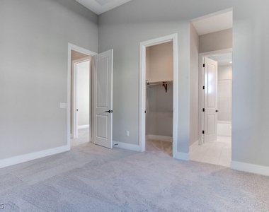 4778 Outlook Peak Street - Photo Thumbnail 37