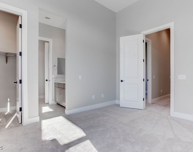 4778 Outlook Peak Street - Photo Thumbnail 30