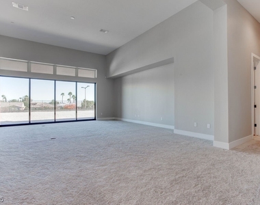 4778 Outlook Peak Street - Photo Thumbnail 4