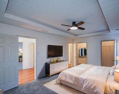 5460 Hampton Court - Photo Thumbnail 32