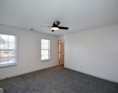 5460 Hampton Court - Photo Thumbnail 37