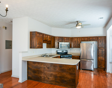 5460 Hampton Court - Photo Thumbnail 15