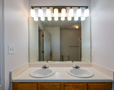 5460 Hampton Court - Photo Thumbnail 35
