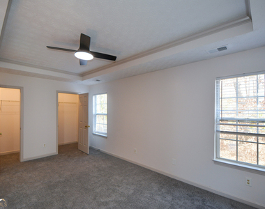 5460 Hampton Court - Photo Thumbnail 27