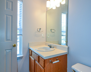 5460 Hampton Court - Photo Thumbnail 42