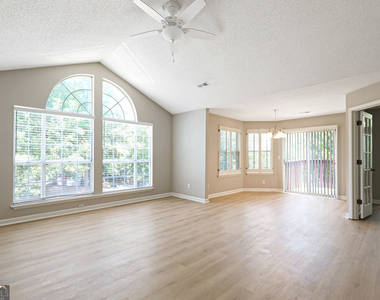 901 Wentworth Court - Photo Thumbnail 1