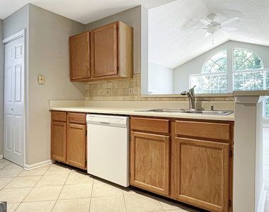 901 Wentworth Court - Photo Thumbnail 9