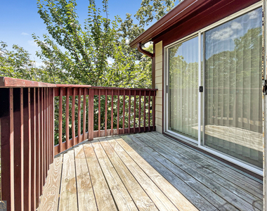901 Wentworth Court - Photo Thumbnail 21