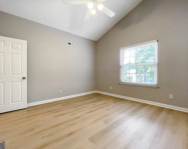 901 Wentworth Court - Photo Thumbnail 17