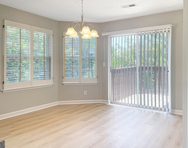 901 Wentworth Court - Photo Thumbnail 7