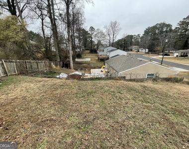 1001 Traymore Drive - Photo Thumbnail 17