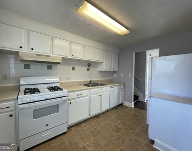1001 Traymore Drive - Photo Thumbnail 4
