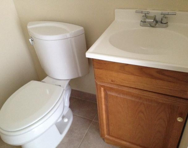4164 Inverrary Drive - Photo Thumbnail 9