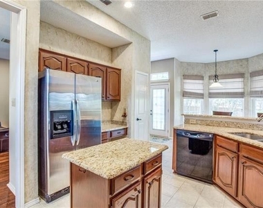 1405 Newbury Lane - Photo Thumbnail 7