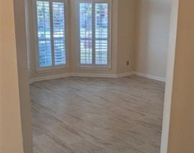 1405 Newbury Lane - Photo Thumbnail 2