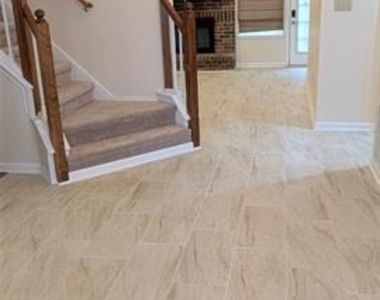 1405 Newbury Lane - Photo Thumbnail 5