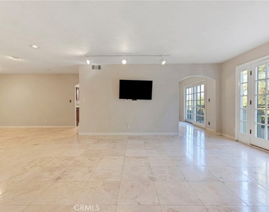 22781 Macfarlane Drive - Photo Thumbnail 8