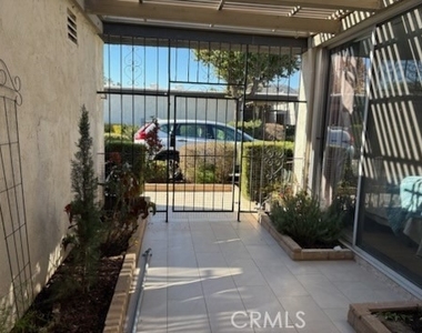 28375 Paseo Grande - Photo Thumbnail 6