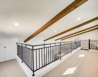 331 D Street - Photo Thumbnail 12